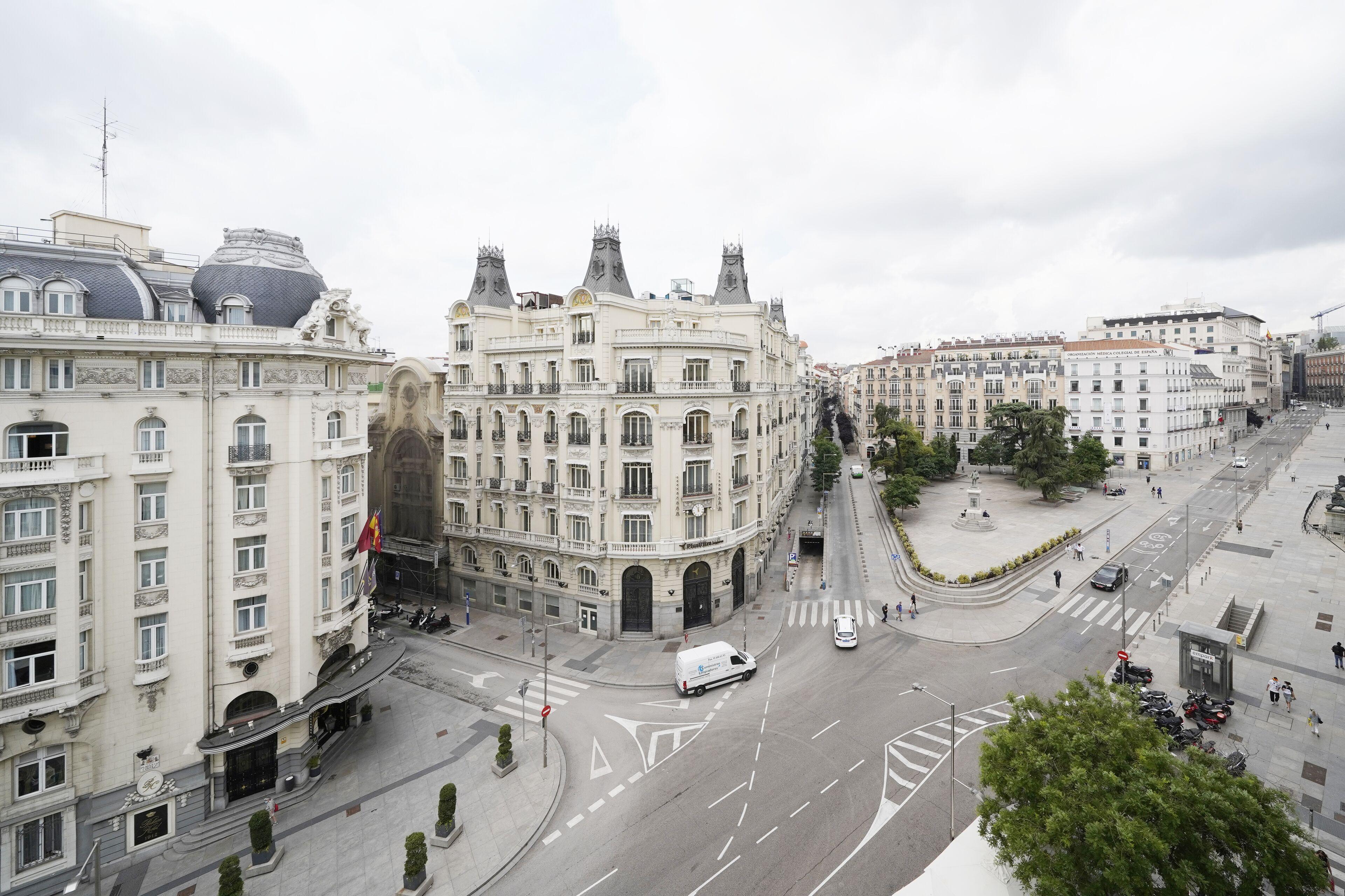 Numa Madrid Script — Foto 3